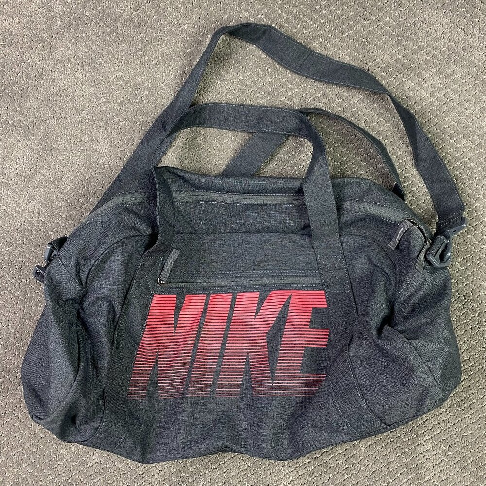 Nike Women's Gym Club Duffel Bag Training Sport Gym Shoulder Gray Sea Coral
